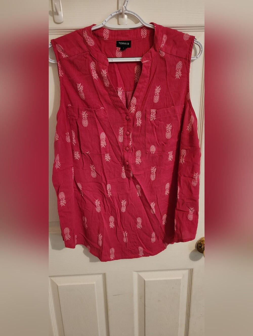 Torrid Hot Pink Pineapple Print Sleeveless Harper Sleeveless Tank size 1
